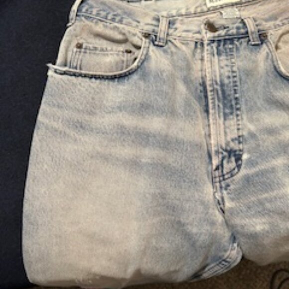 Aged to Perfection; Distressed for charm! - Picture 10 of 11